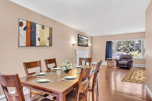 30 Kinnicutt Rd, Worcester MA 01602-1546 exterior