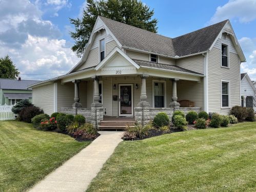 202 Wayne St, Van Wert, OH 45891-2133