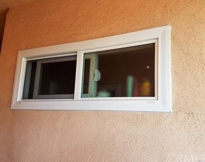 335 Cedar Ave, Long Beach CA  90802-2872 exterior