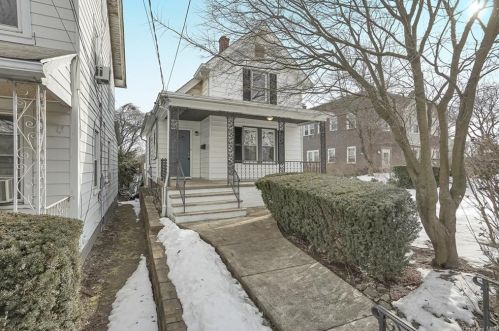 133 Rhodes St, New Rochelle, NY 10801-4341