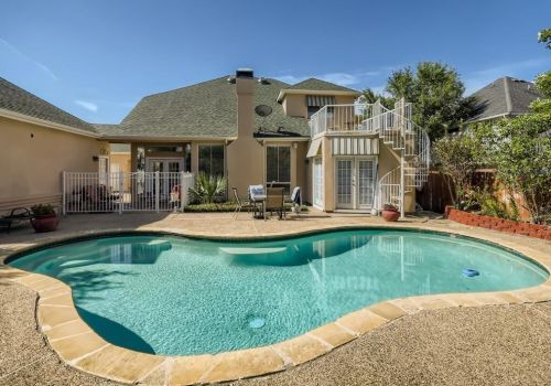 2851 Fairway Dr, Cedar Hill TX 75104-8288 exterior