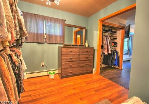 25 Grandview Ln, West Milford NJ  07480-1424 exterior