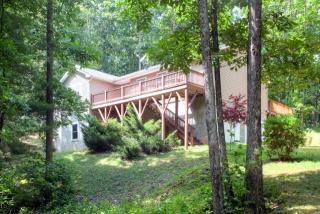 354 Seasons Dr, Vilas, NC 28692-8477