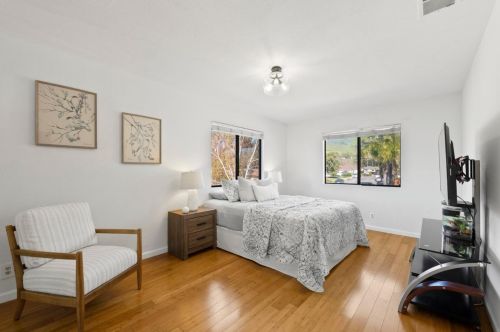 961 Selby Ln, San Jose CA  95127-1151 exterior
