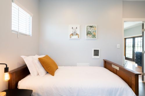 1558 Burton St, San Diego CA 92111-7044 exterior