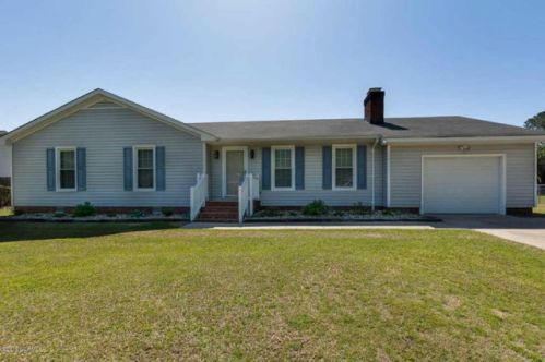 2565 Irvin Dr, Kinston, NC 28504-7126