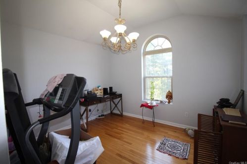 73 Manchester Rd, Rock Hill NY  12775-6112 exterior