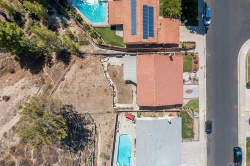29000 Gladiolus Dr, Santa Clarita CA  91387-1828 exterior