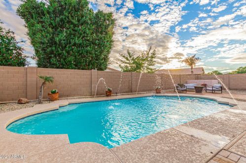 18423 Caribbean Ln, Sun City, AZ 85388-7509