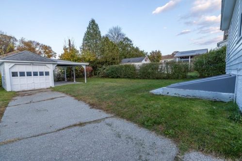 87 Geer Ave, Norwich CT  06360-6831 exterior