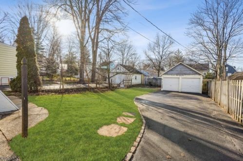 72 Arnold Ter, South Orange, NJ 07079-1813