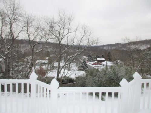 637 Seminary Ave, Noblestown PA 15071-1601 exterior