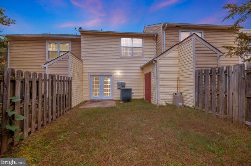 2202 Rock Creek Rd, Fredericksburg VA  22407-1384 exterior