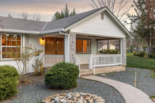 11119 Ringtail Rd, Lake Wildwood, CA 95946-9490