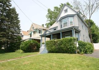 1061 Madison Ave, Albany, NY 12208-2605