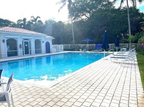 2028 Valencia Dr, Delray Beach FL  33445-5326 exterior