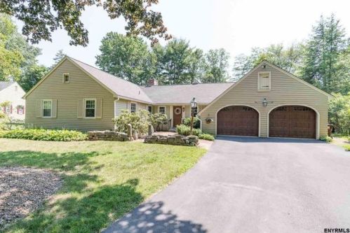 11 Bayberry Rd, Bethlehem Center, NY 12077-3021