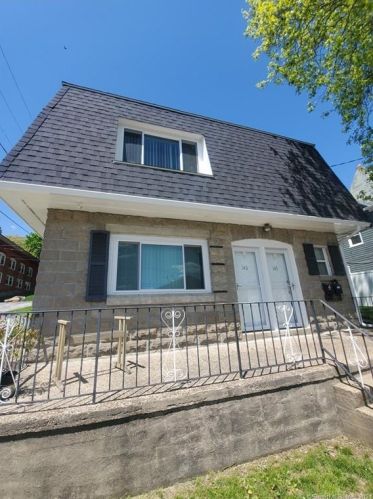 143 Easton Ave, Waterbury, CT 06704-3047