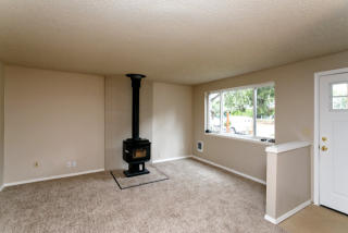 7115 70 Ave, Portland OR  97206-7928 exterior