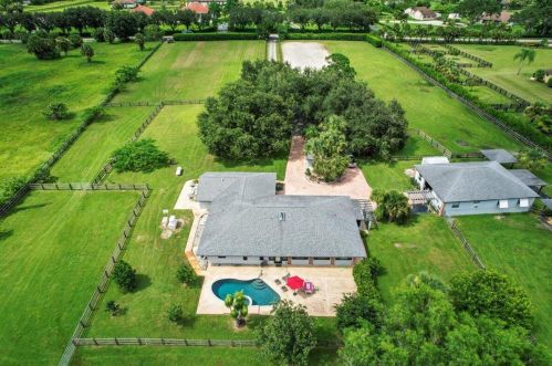 17652 Shetland Ln, Town Of Loxahatchee Groves, FL 33470-3948