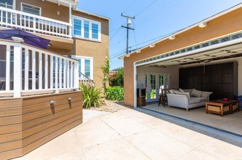 3336 Elliott St, San Diego CA 92106-1326 exterior