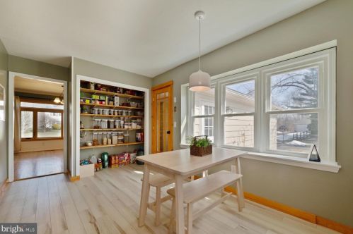 28 Fieldston Rd, Princeton NJ 08540-6429 exterior