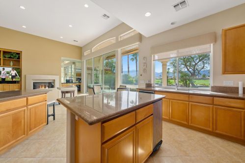 79967 Rancho La Quinta Dr, La Quinta CA  92253-6330 exterior