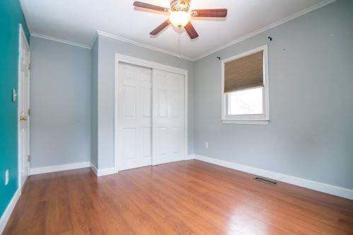 13 Harvey Rd, Londonderry NH  03053-7412 exterior