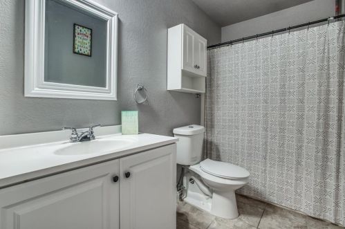 7704 Settlement Dr, Denton TX  76210-7119 exterior