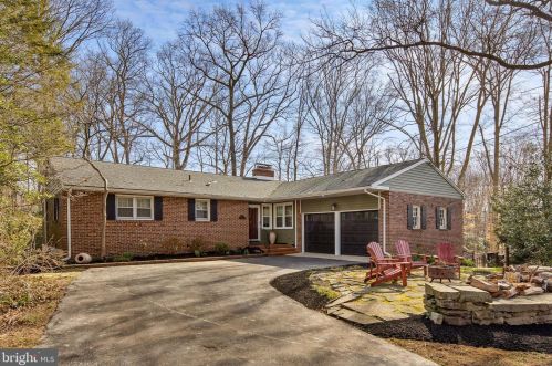 2223 Old Orchard Rd, Wilmington, DE 19810-4153