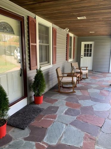48 Ironworks Hill Rd, Brookfield Center, CT 06804-1229