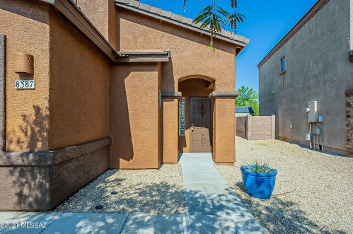 8387 Johnson Dr, Tucson, AZ 85741-1170