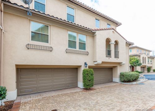 2728 Piantino Cir, San Diego CA 92108-4736 exterior
