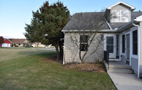 393 Adrienne Dr, Marion, OH 43302-8280