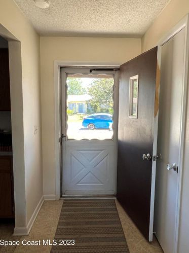 930 Glenda Dr, Titusville, FL 32780-7139