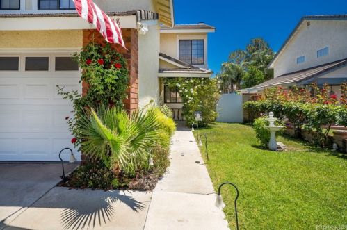 28218 Stonington Ln, Santa Clarita, CA 91350-3948