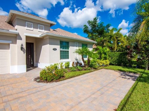 2750 Savona Blvd, Fort Pierce, FL 34953-4111