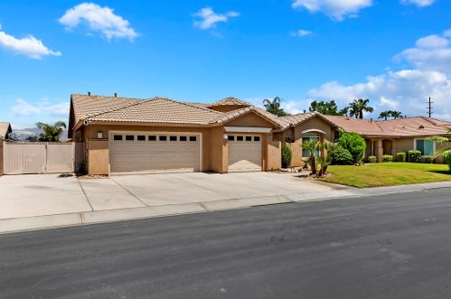 80672 Freedom Ave, Indio CA  92201-8934 exterior
