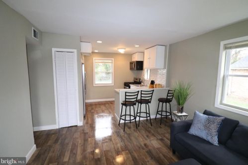 412 Anderson Dr, Wilmington, DE 19801-5719