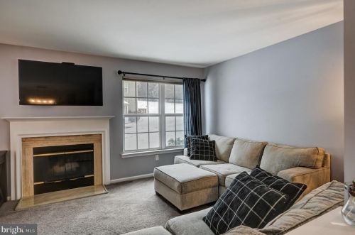 708 Thornhill Dr, Collegeville PA  19426-3955 exterior