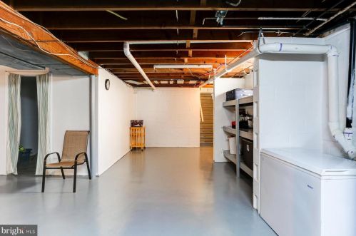 6123 Blue Stone Ave, Harrisburg PA 17112-2352 exterior