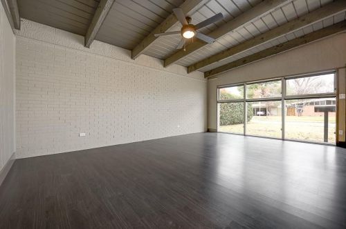 1620 William Brewster St, Irving TX  75061-2051 exterior