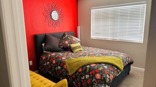 1050 Louise Dr, Palm Springs CA  92262-3241 exterior