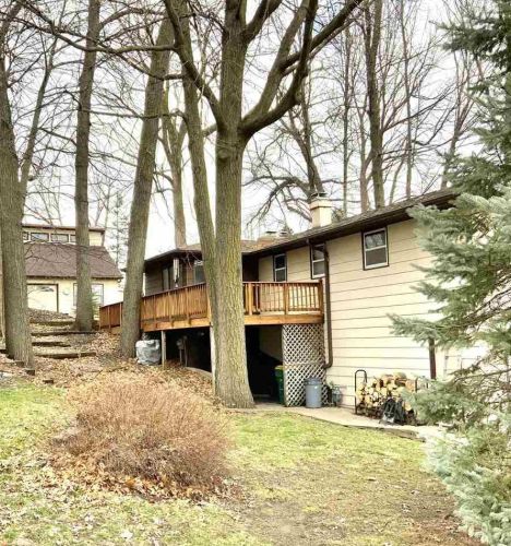 304 Seminole Ln, Green Bay, WI 54313-4930