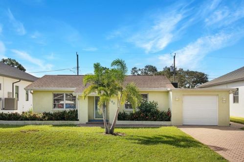 190 2nd St, Bonita Springs, FL 34134-7360