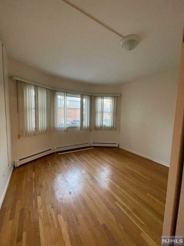 46 30th St, Bayonne NJ  07002-3902 exterior