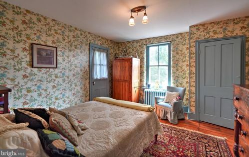 233 Union St, Kennett Sq PA  19348-3330 exterior