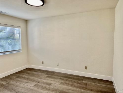 2647 Lago Oaks Dr, Santa Rosa CA  95405-9100 exterior