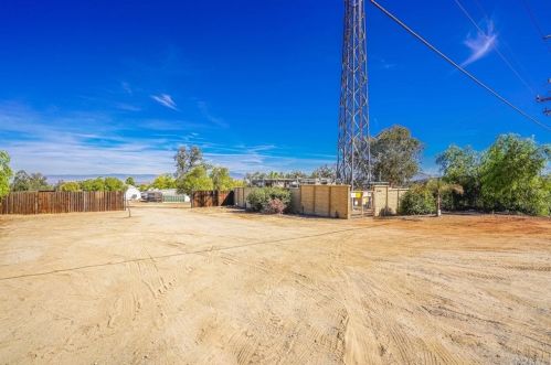 25770 Bundy Canyon Rd, Menifee, CA 92584-9307