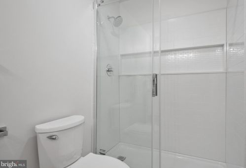 6027 Meade Ct, Harrisburg PA  17112-8546 exterior